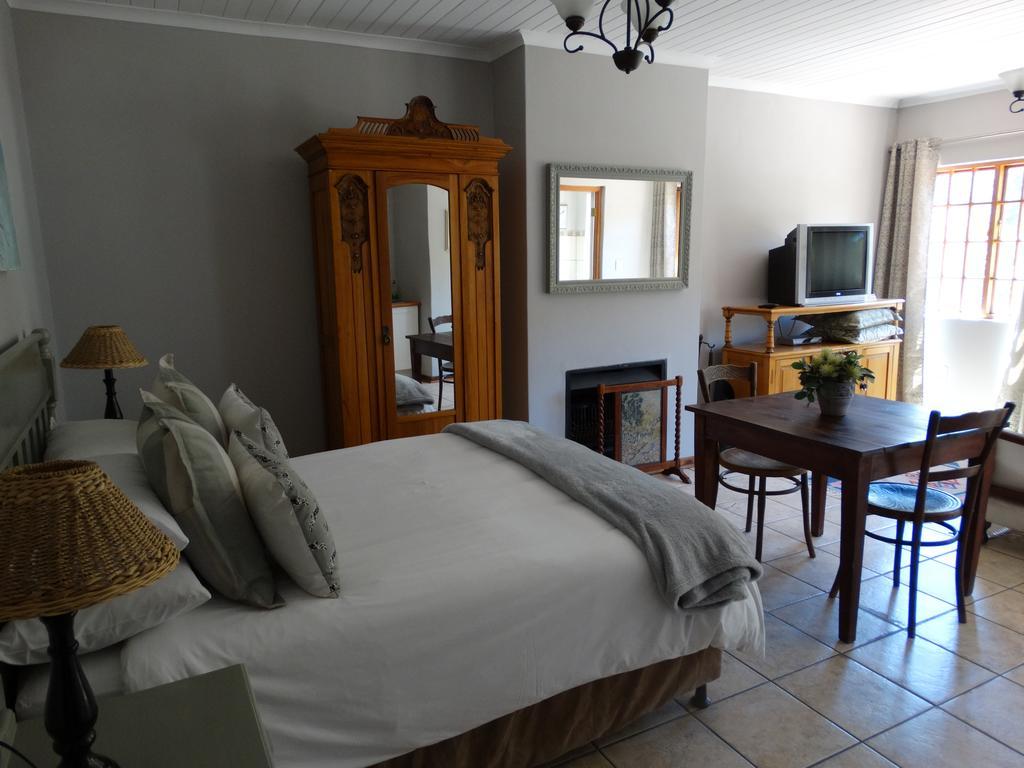 By The Way Guesthouse Clarens Room photo